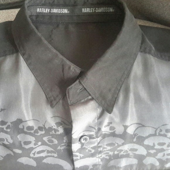 Harley-Davidson Men's Dress Shirt w Skulls - Picture 3 of 3